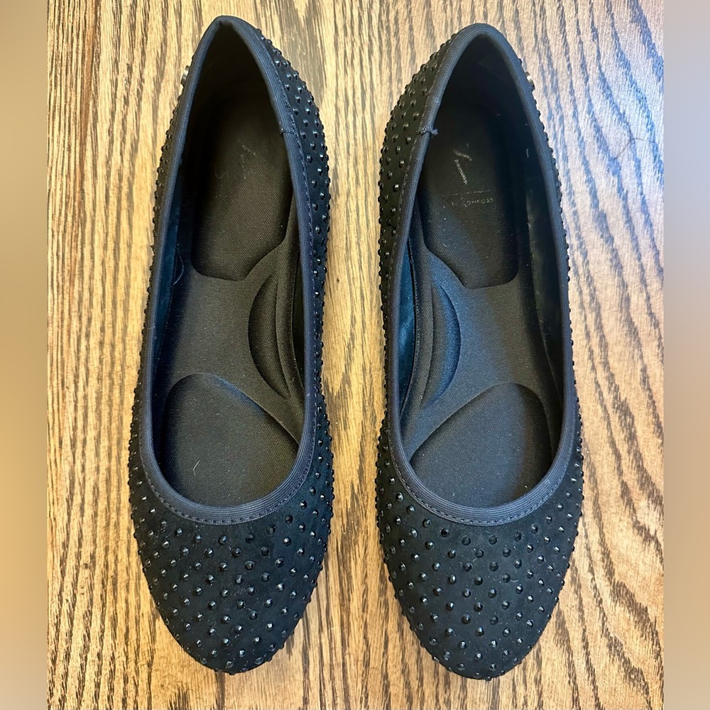 Vera Wang | Elena Studded Flats Black Size 7.5